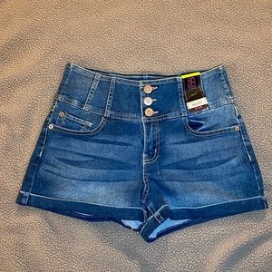 New With Tags! No Boundaries Size 11 Corset Shorts